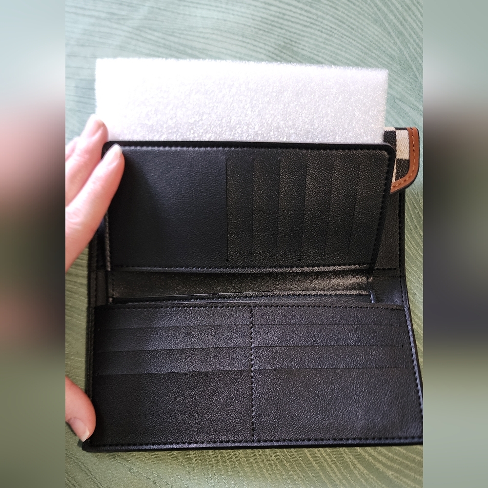 Checkered Black and White Wallet - Picture 3 of 4